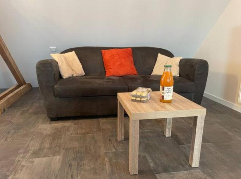 Charmant Studio Tout Confort Cesson Sevigne . Dış mekan fotoğraf