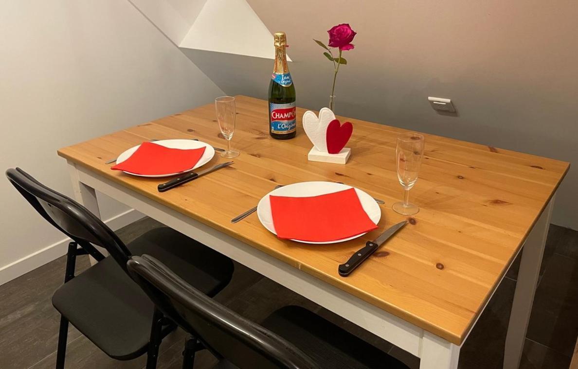 Charmant Studio Tout Confort Cesson Sevigne . Dış mekan fotoğraf